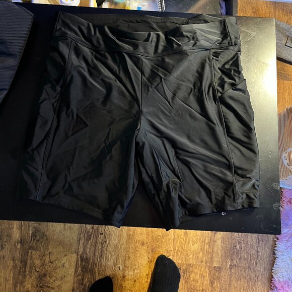 NEW Torrid Active Shorts Black Size 2 With Pockets 2XL